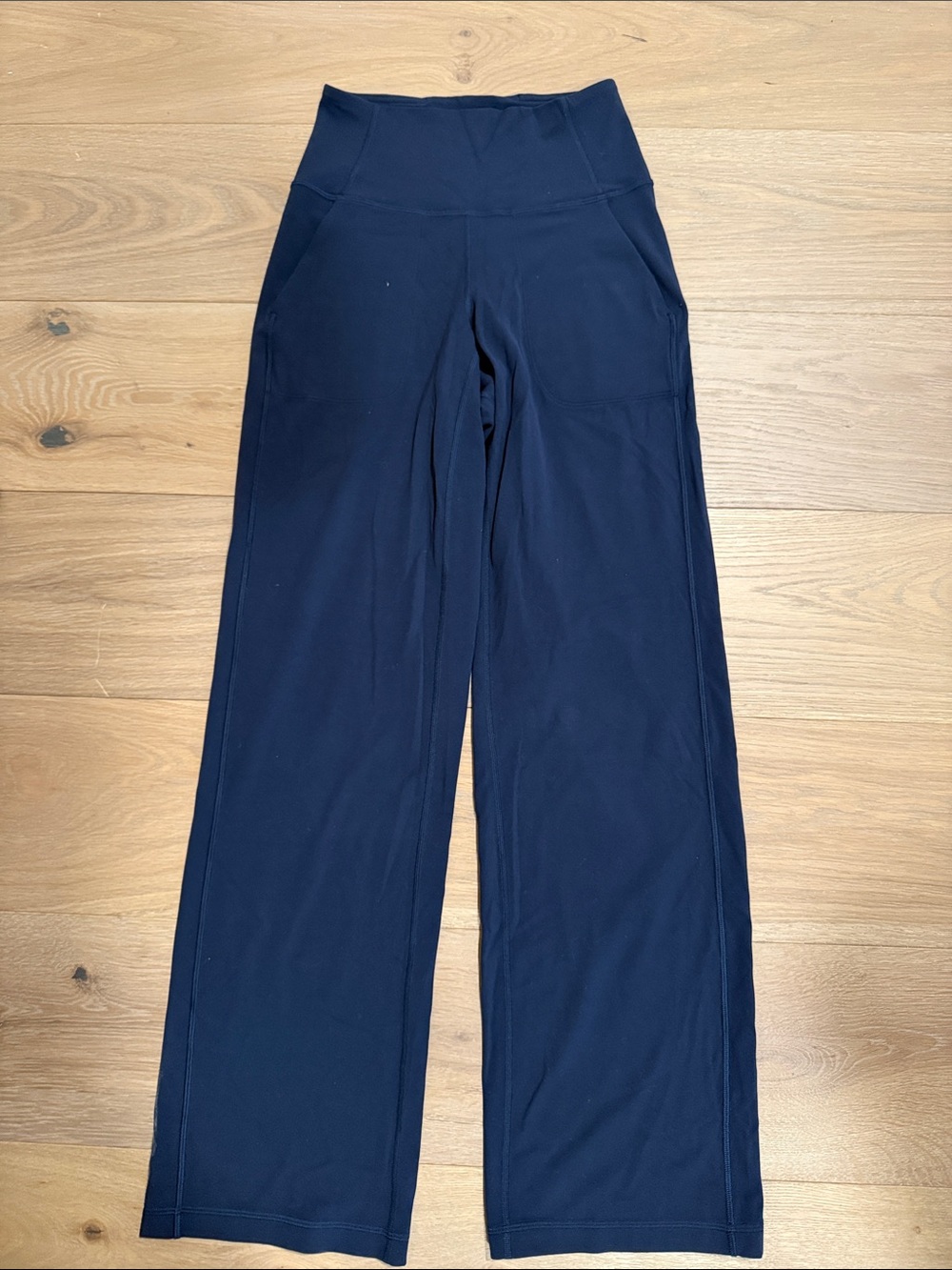 Women’s Wide-Leg lululemon pants - Size 4